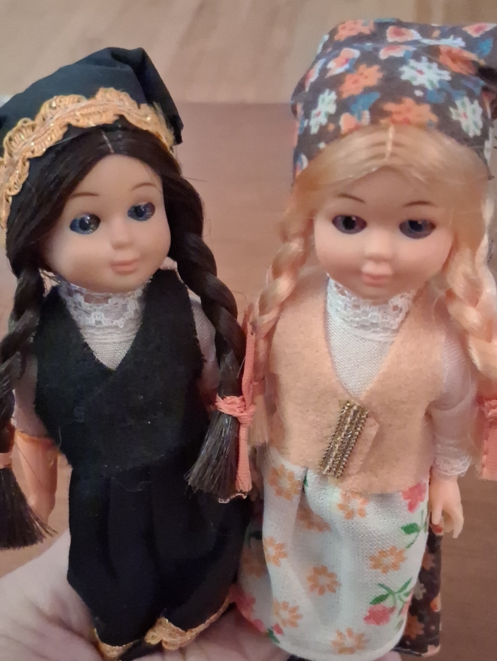 Set Of 2 Vintage Nationality Doll with Sleepy Eyes 5.5”